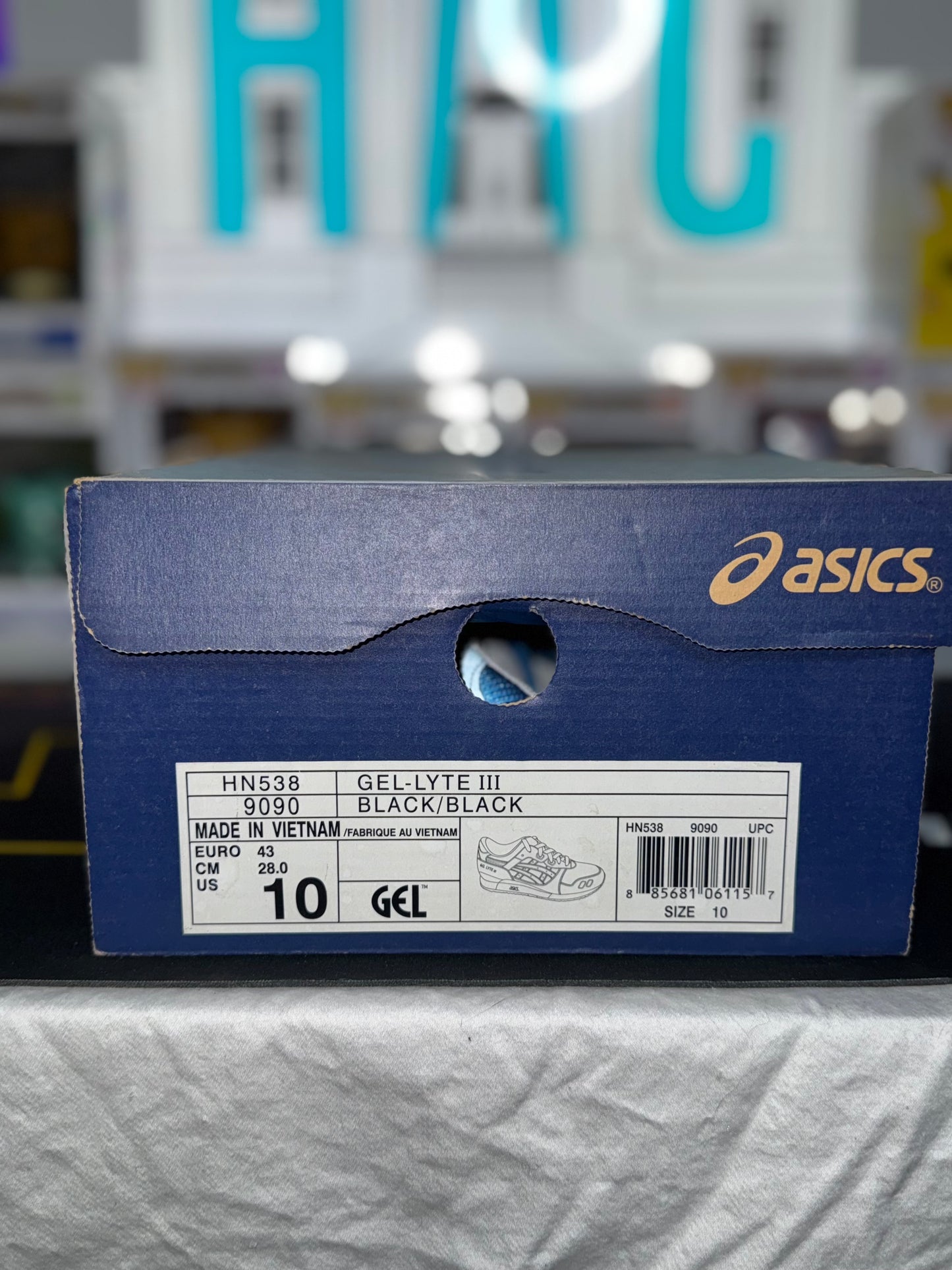 Asics Gel Lyte III "Black/Carolina Blue" Size 10